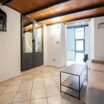 Modern And Serviced Apartment