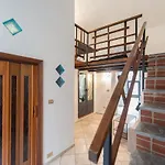 Modern And Serviced Apartment